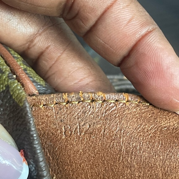 Authentic LOUIS VUITTON Marceau Shoulder Bag    Preowned  Serial #842  With COA - Picture 5 of 17